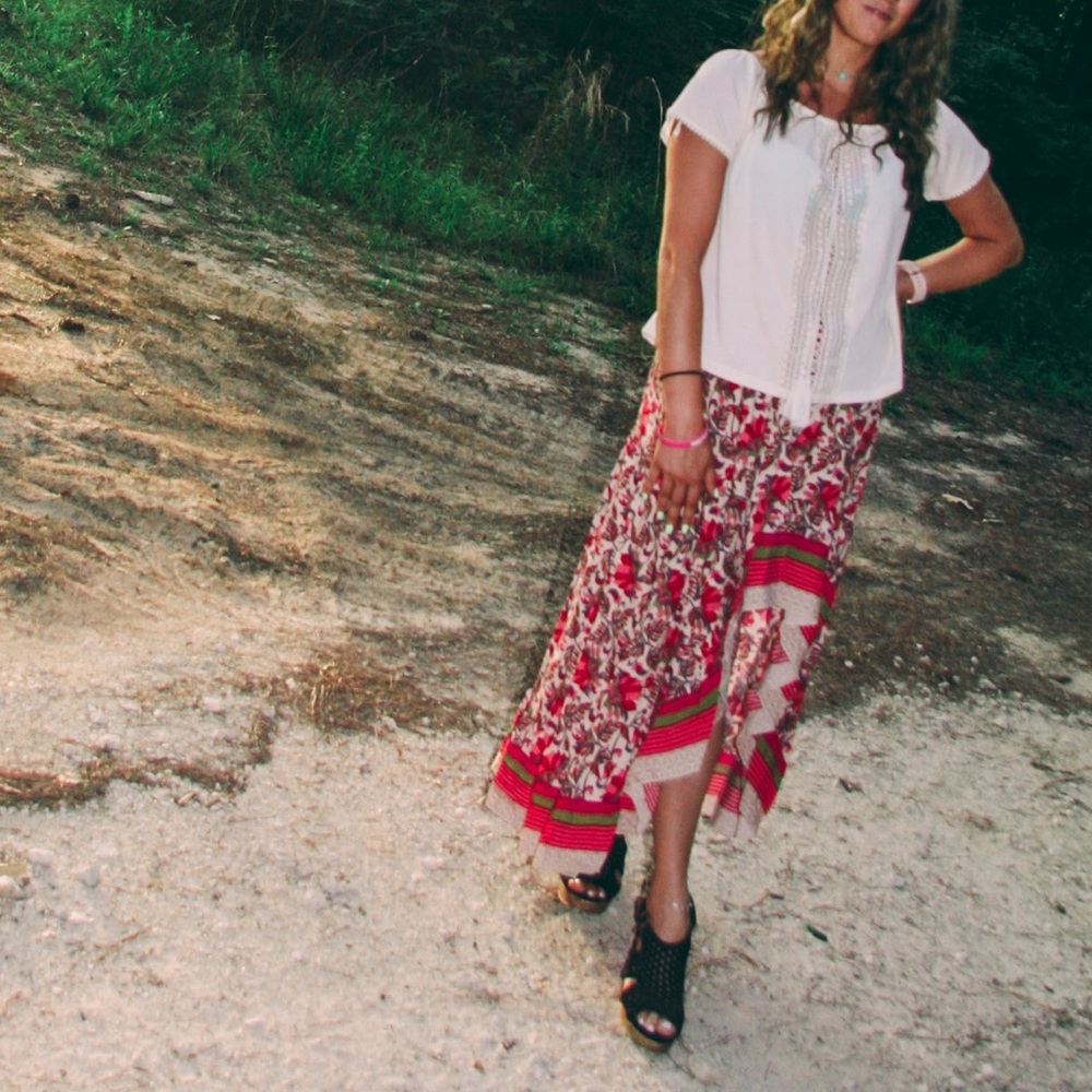 Last one! Boho Skirt NWT size small - Picture 2 of 4